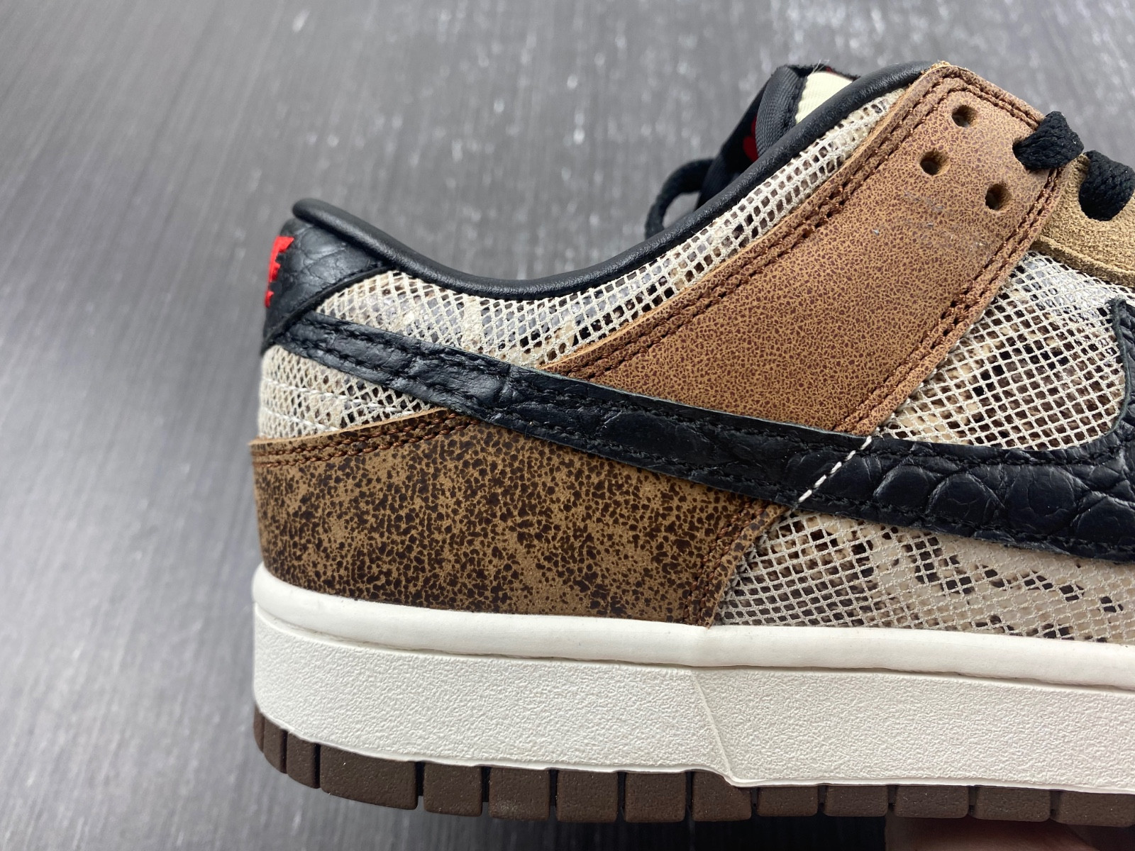 nike dunk low premium co.jp brown snakeskin fj5434-120