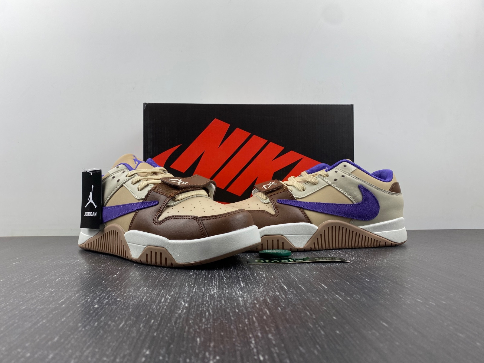 travis scott x jordan cut the check