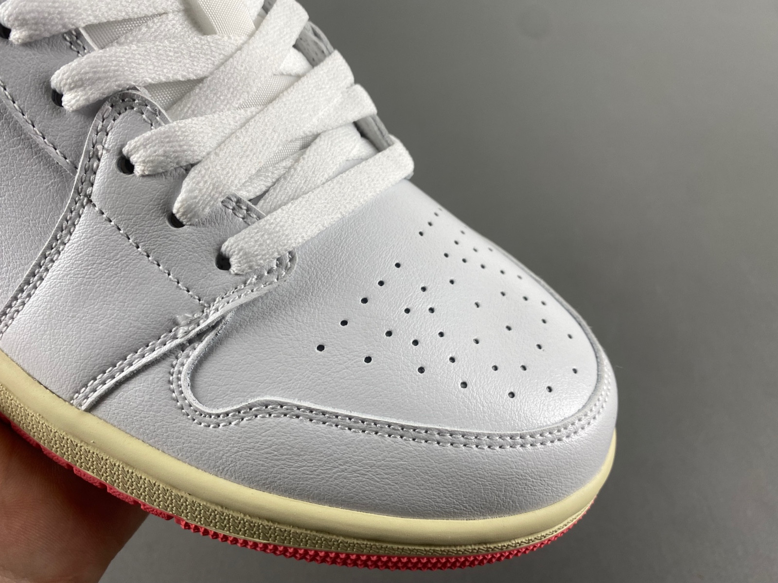 Air Jordan 1 Low "Pink Salt" DC0774-109