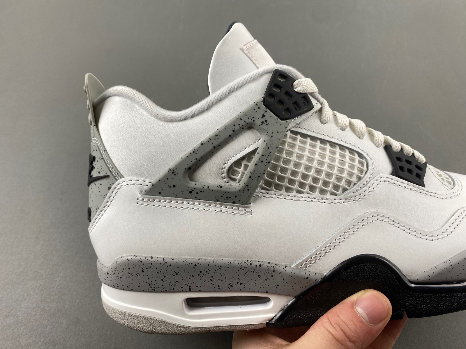 Air Jordan 4 OG “White Cement” FV5029-100