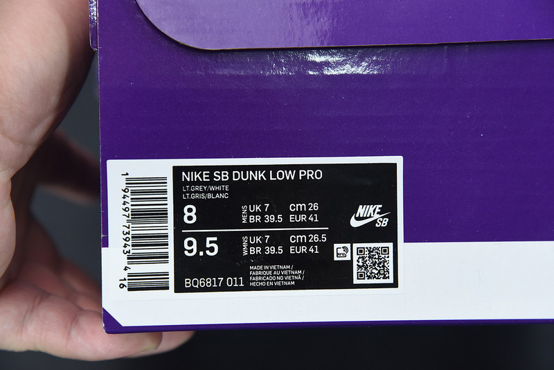 nike sb dunk low “chlorophyll” bq6817-011