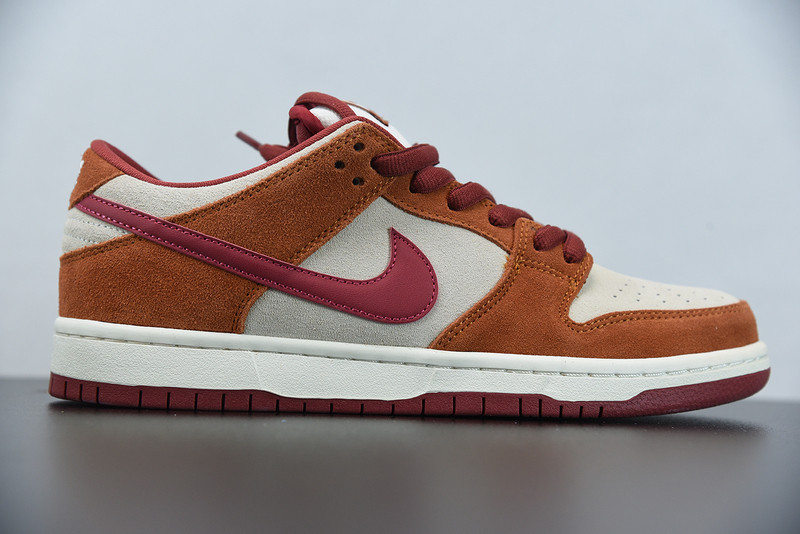 nike sb dunk low pro daek russet cedar bq6817-202