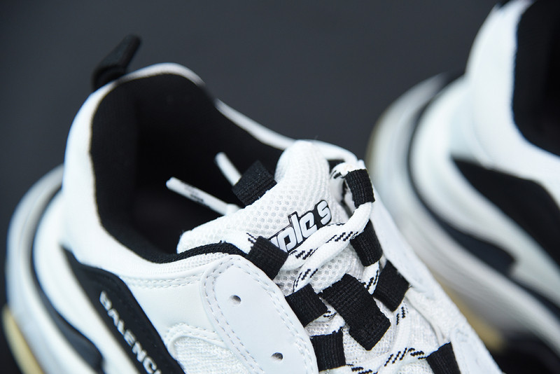 bc triple s trainer 536737 w09om 9073