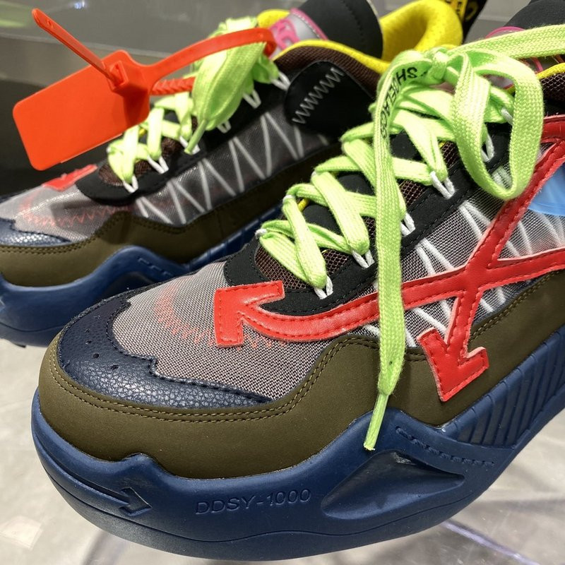 of c/o odsy-1000 sneaker