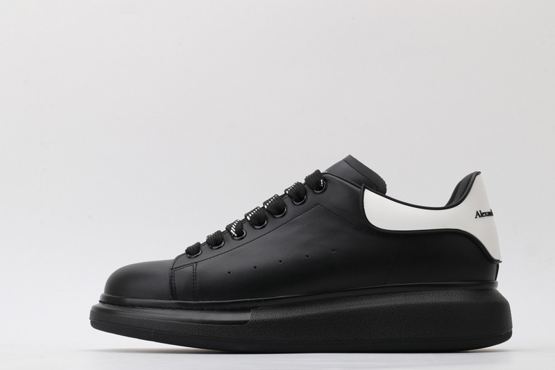 alexer mceen sneakers