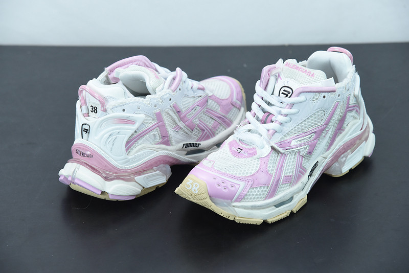 Ba*len*cia*ga runner sneaker