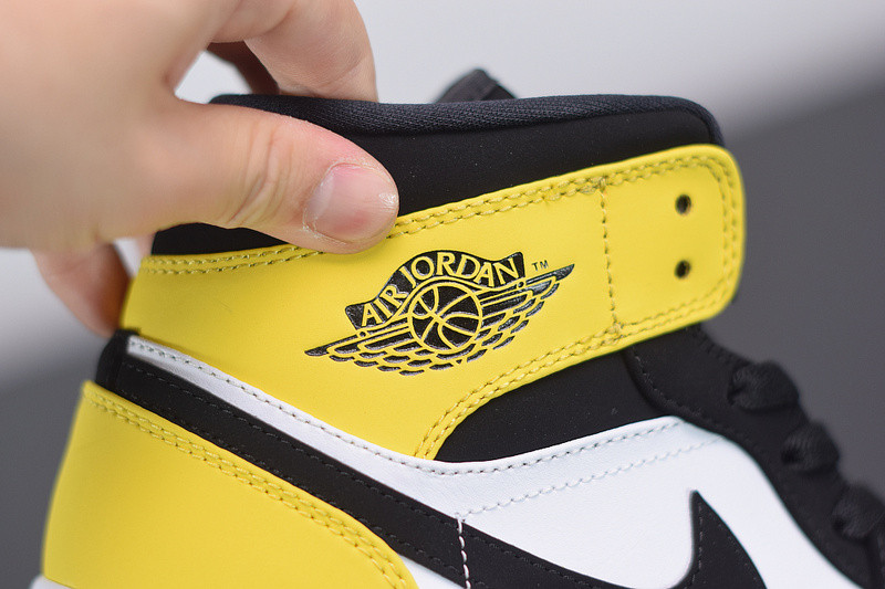 air jordan 1 mid se "yellow toe" 852542-071