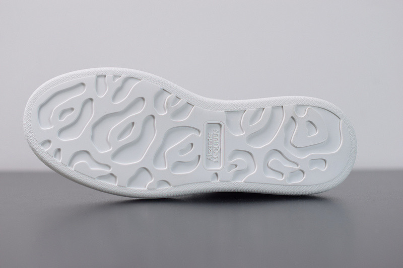 alexer mceen sneakers