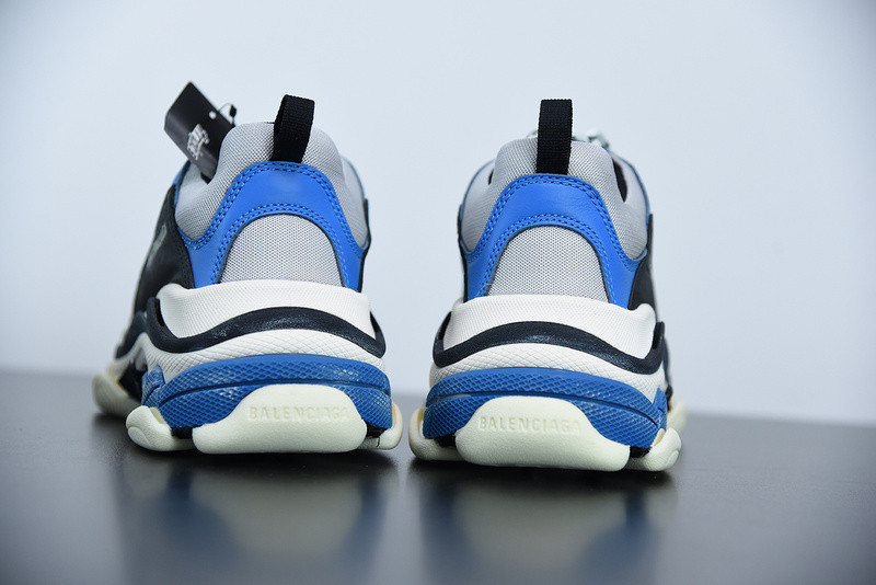 bc triple s trainer 536737 w09oh 1007