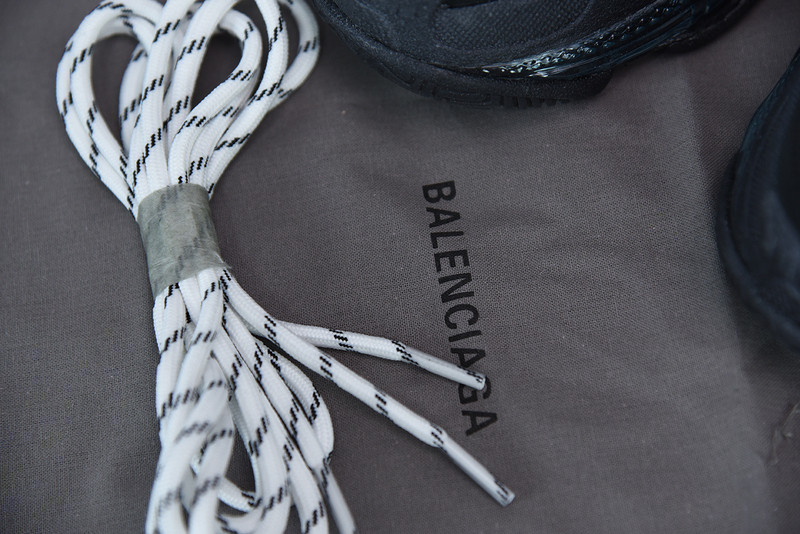 bc triple s trainer 544351 w09e1 9025