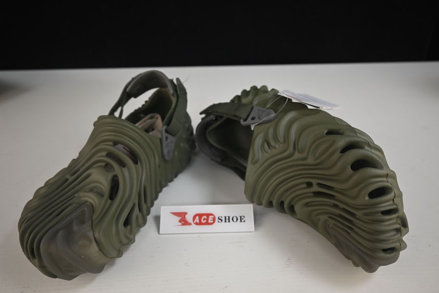 Cr*0*s pollex clog by salehe bembury cucumber 207393-309