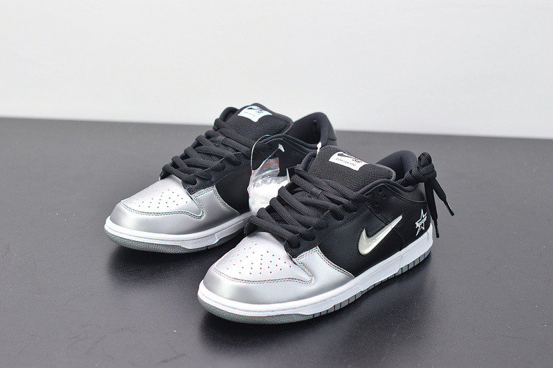 nike sb dunk low S*p*e jewelswh silver ck3480-001