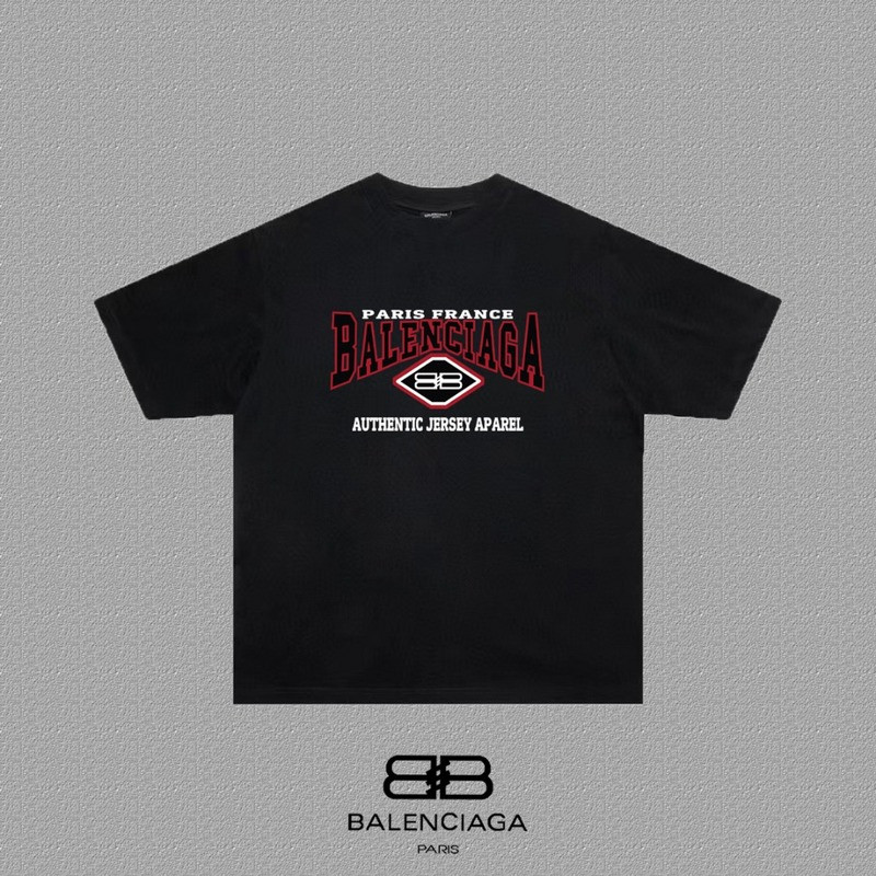 Ba*len*cia*ga clothes