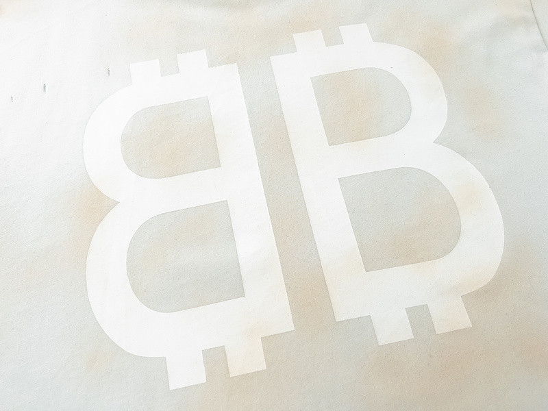 Ba*len*cia*ga clothes