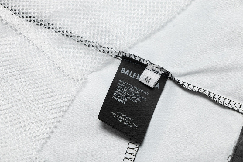 Ba*len*cia*ga clothes