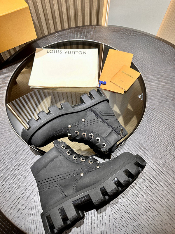 LVT BOOTS