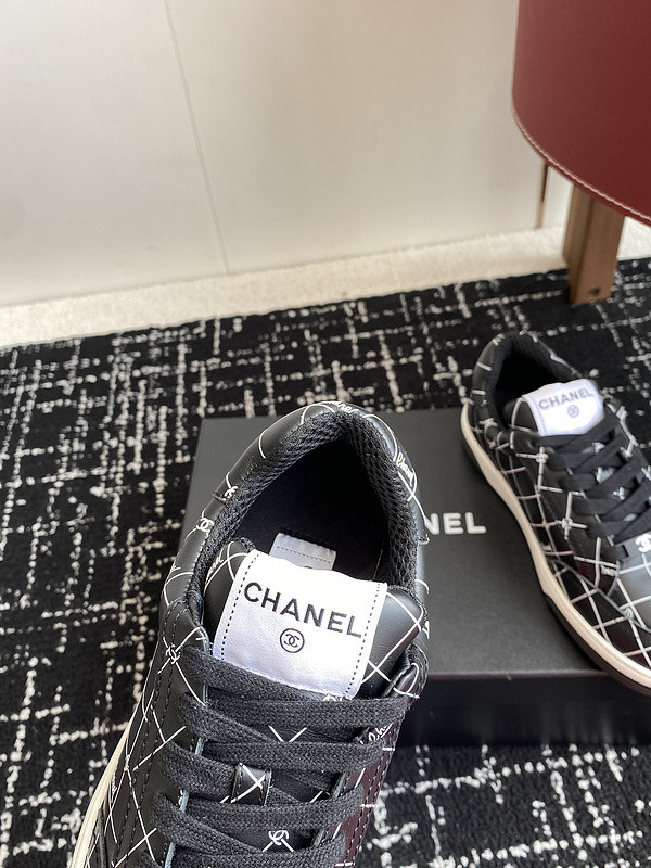Chanel Sneaker