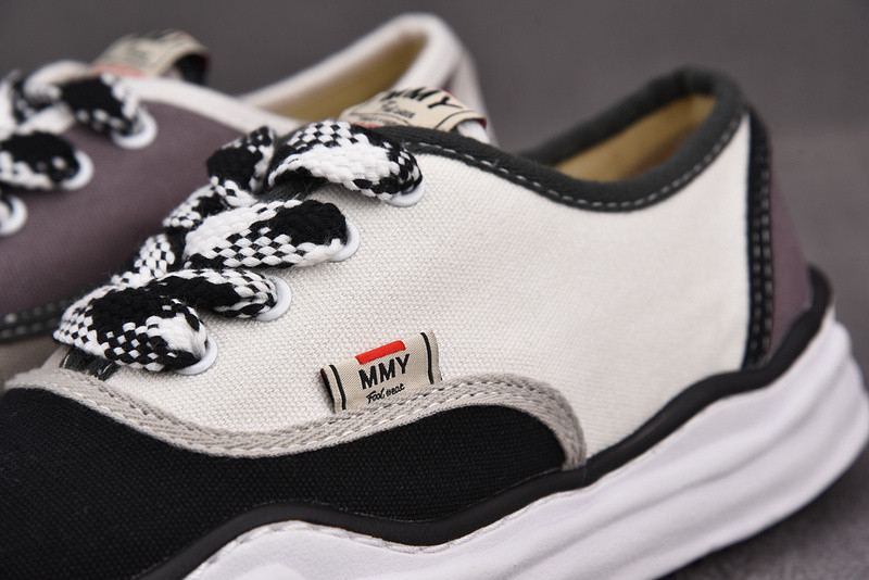 Ma*s*n mihara yasuhiro sneaker