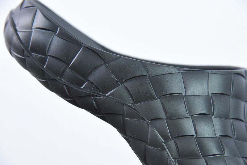 Bo*te*ga ve*ne*ta slide