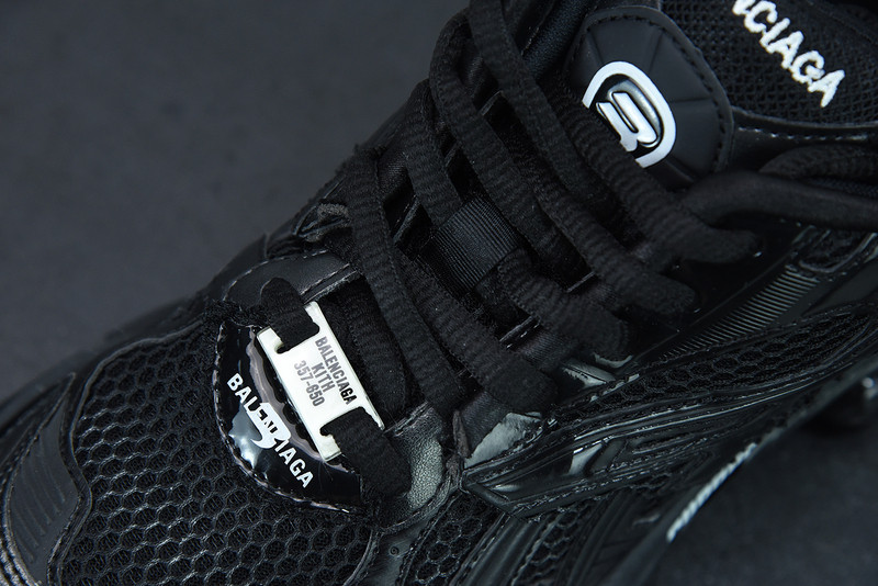 Ba*len*cia*ga runner sneaker