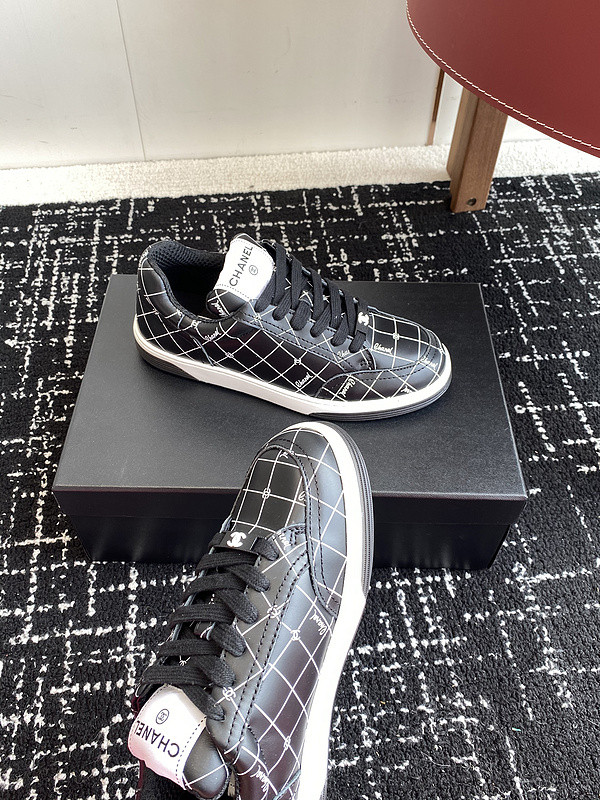 Chanel Sneaker