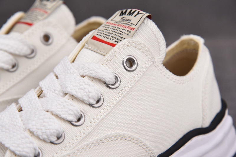Ma*s*n mihara yasuhiro sneaker