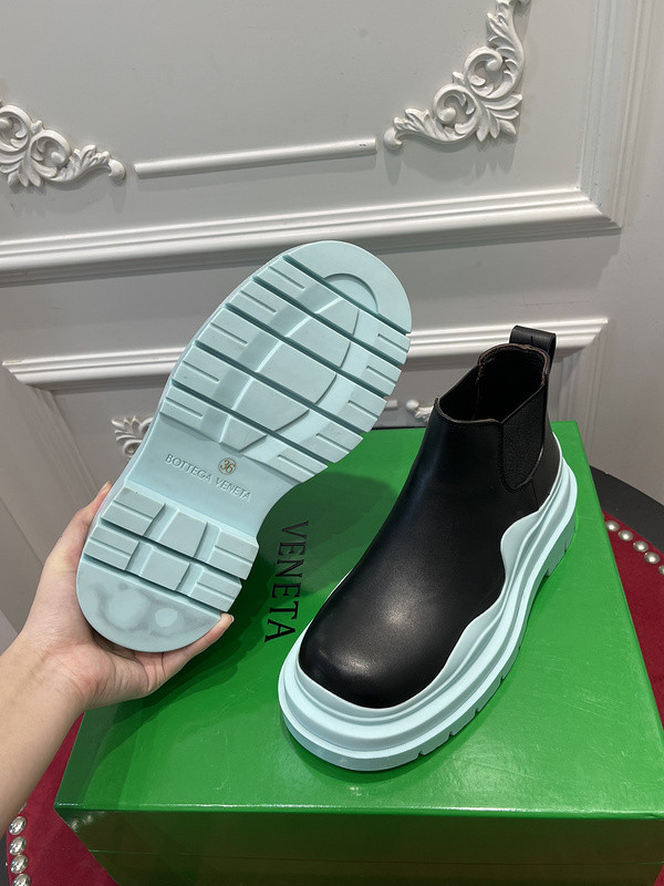 Bo*te*ga ve*ne*ta sneaker