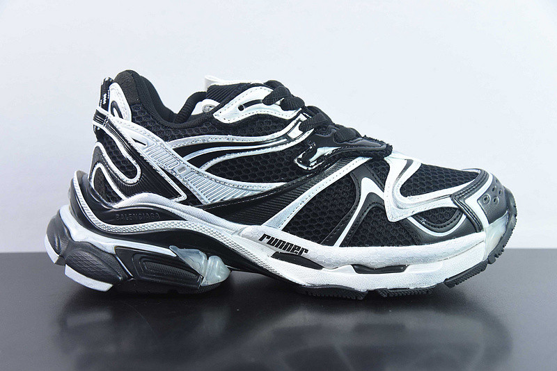 Ba*len*cia*ga runner sneaker