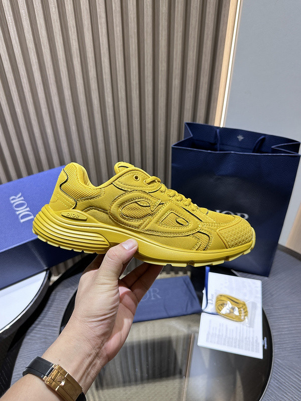 dio* sneaker