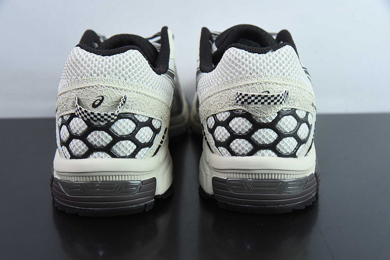 As*ic*s gel-kahana 8 