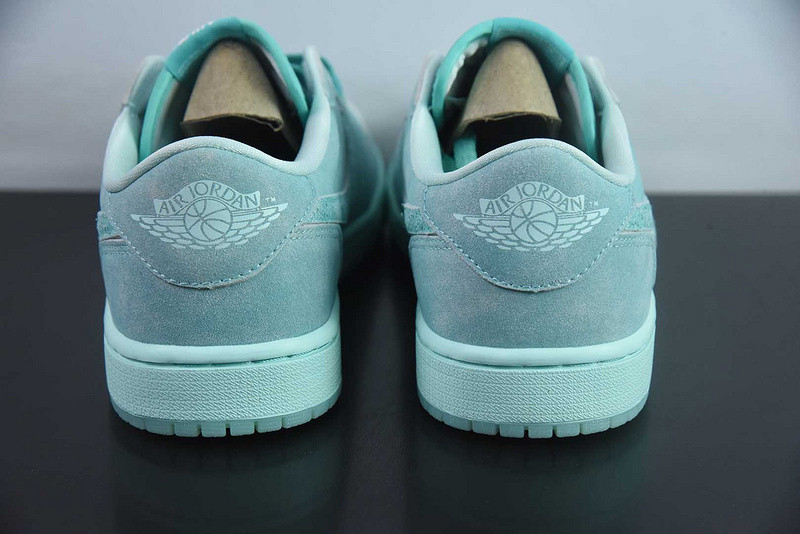 Air Jordan 1 Retro Low OG 