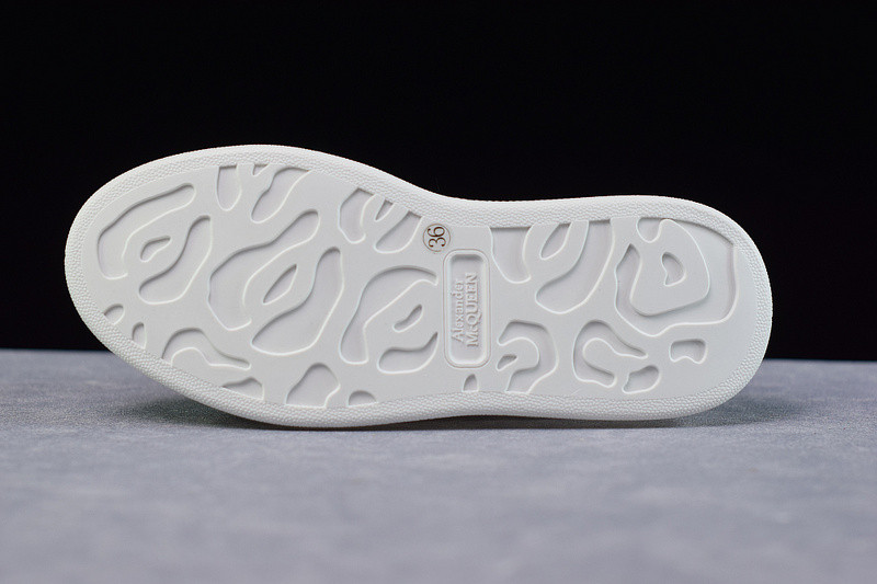 alexer mceen sneakers