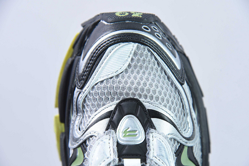 Ba*len*cia*ga runner sneaker