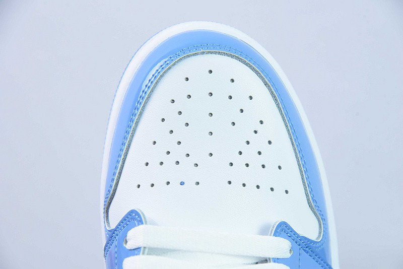 Air Jordan 1 Low "Legend Blue" Patent Leather FZ2138-114