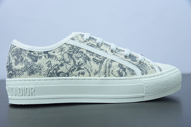 dio* x converse sneaker