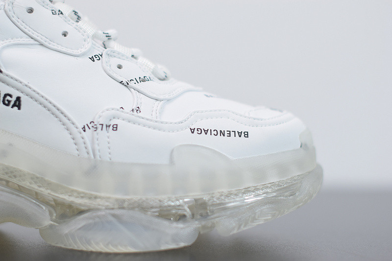 bc triple s trainer 524039 w09e1 2021