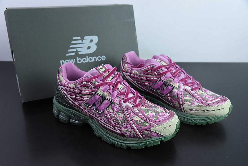 new balance sneaker
