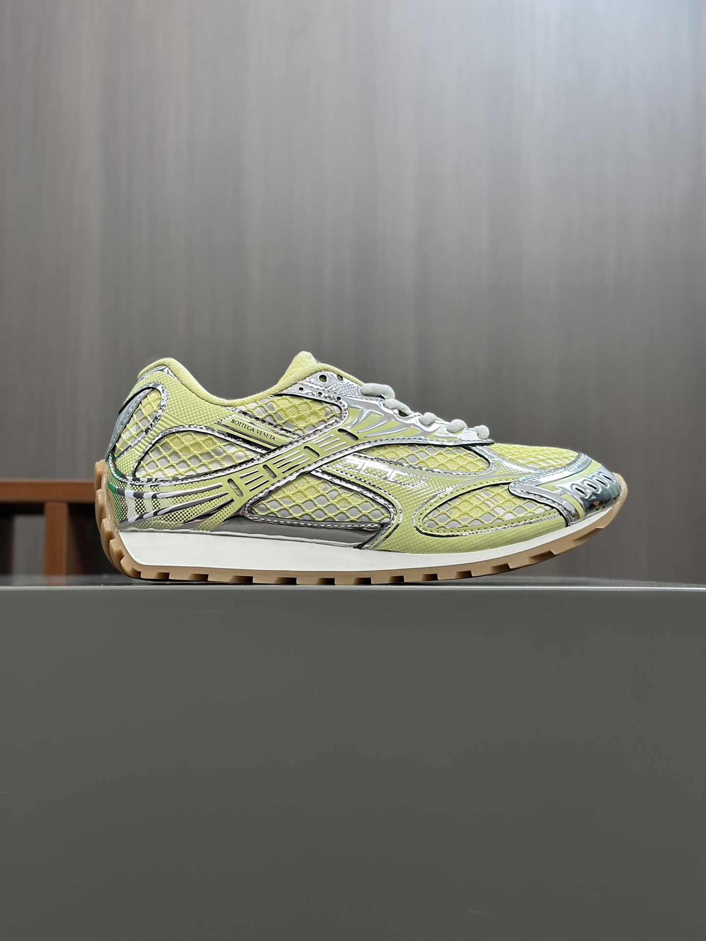 Bo*te*ga ve*ne*ta orbit sneaker